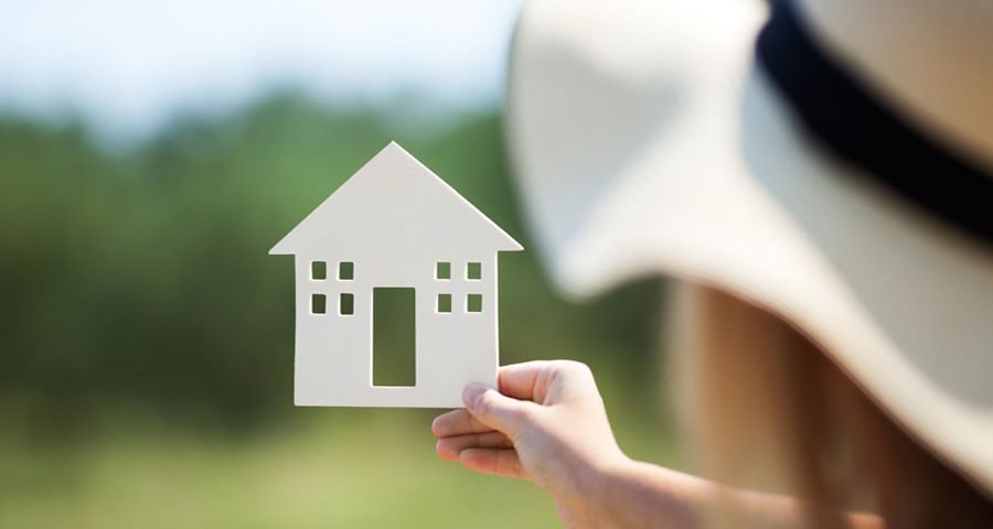 The pros and cons of assets investment thru a restrained employer