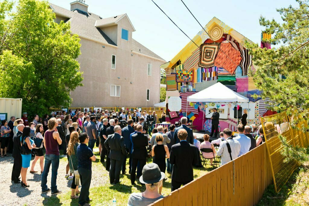 Edmonton guy donates roofing abilties to house owners in need