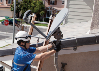 3 REASONS TO HIRE A PRO FOR SATELLITE TV INSTALLATION