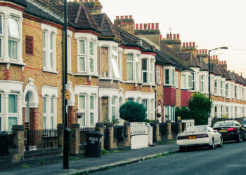 Some Advantages of Using Local Estate Agent When Selling your Property
